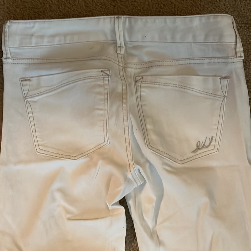 White jeans - Picture 5 of 6